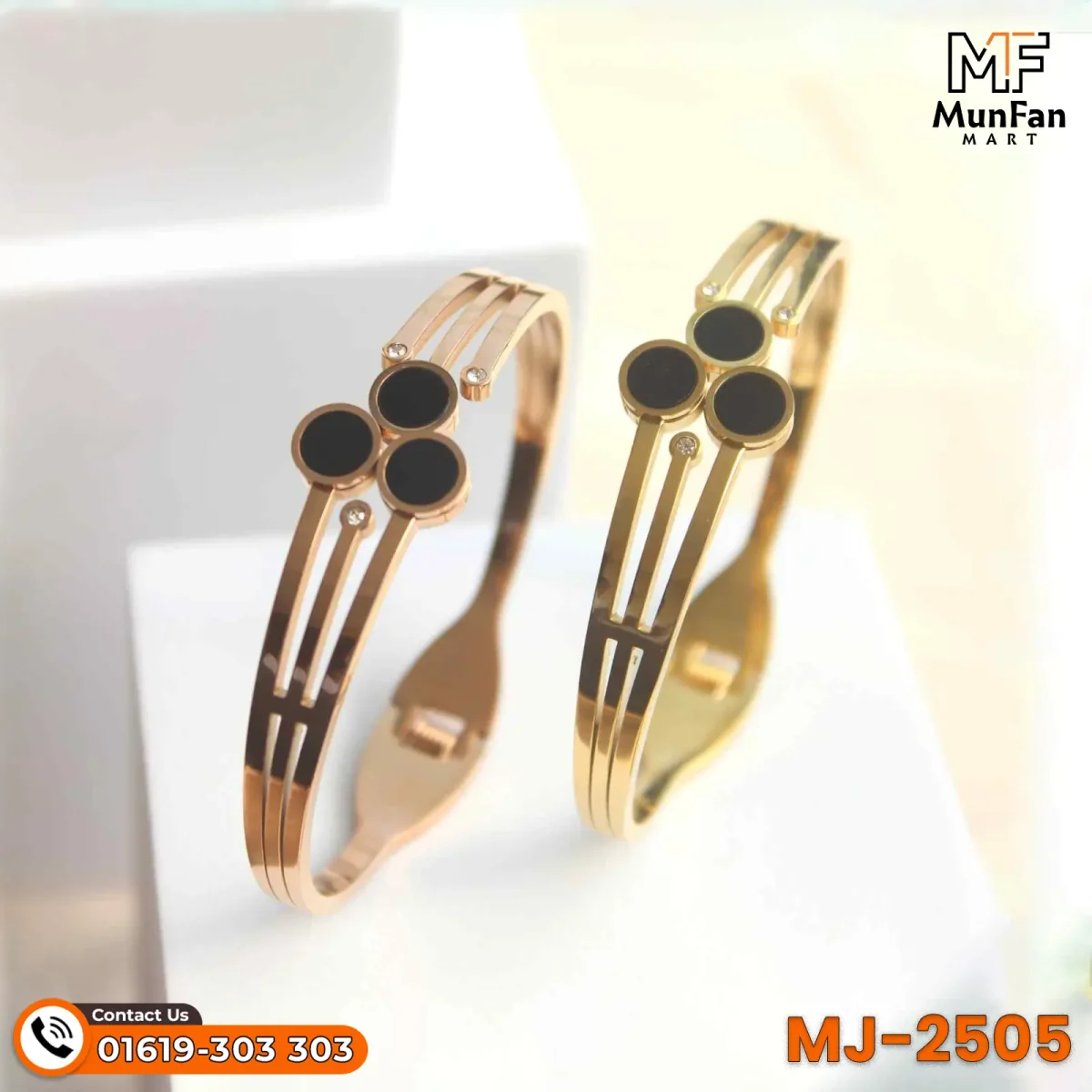 2505 Three Black Stone Gold Plated PREMIUM Spring Bracelet - Image 2