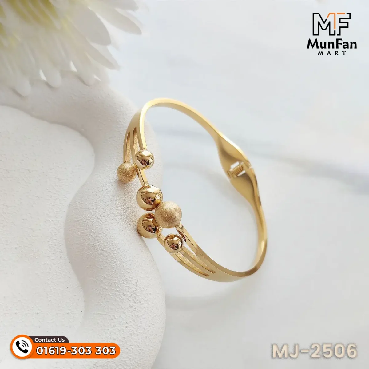 2506 Gold Plated 6 Pearl Beads LUXURY Spring Bracelet - Image 16