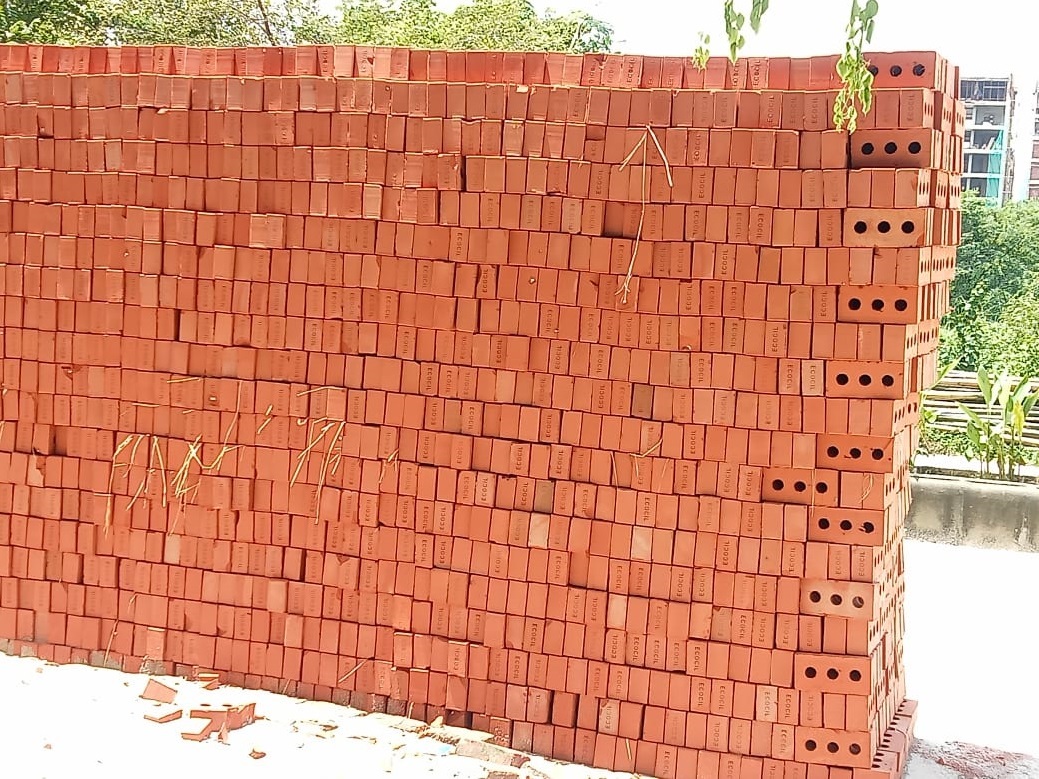 Ecocil 3 Hole Auto Bricks
